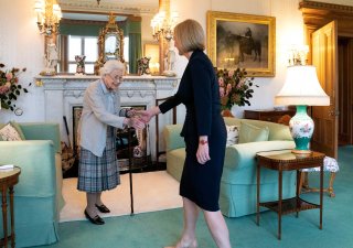 Britská královna Alžběta II. uvedla do úřadu novou britskou premiérku Liz Trussovou