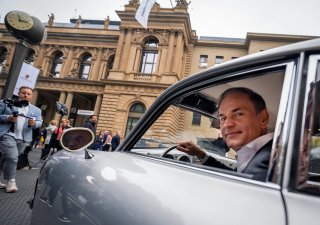 Oliver Blume, šéf Porsche, při IPO značky na burze ve Frankfurtu