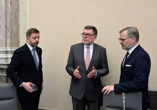 Ministři české vlády Vít Rakušan, Zbyněk Stanjura a premiér Petr Fiala (zleva)