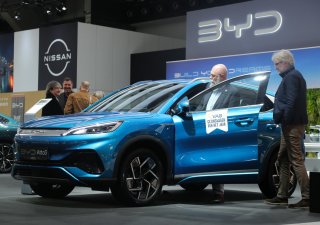 Model automobilky Atto 3 na autosalonu v Bruselu v lednu 2023.