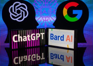 Google 21. března 2023 zpřístupnil - zatím jen v USA - svého chatbota Bard s umělou inteligencí, jehož hlavním soupeřem je ChatGPT od Microsoftu.