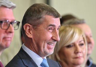 Andrej Babiš zůstává poslancem i šéfem ANO