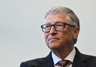 Miliardář Bill Gates koupil podíl 3,8 procenta v nizozemské firmě Heineken Holding.