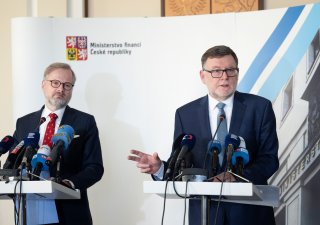 Premiér Petr Fiala a ministr financí Zbyněk Stanjura