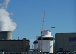 Vogtle, projekt největší jaderné elektrárny v USA je těsně před dokončením. Má sedm let zpoždění