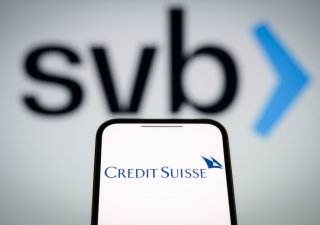 Credit Suisse, která se ocitla v problémech, patří do desítky nejvýznamnějších bank světa.