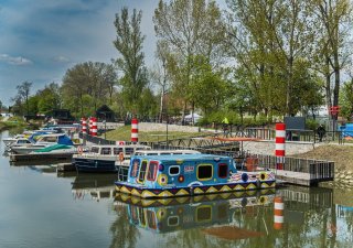 Do Baťova kanálu investuje stát ročně desítky milionů, počet turistů roste