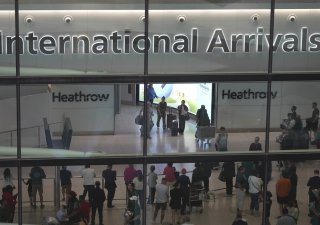 Saúdové a Francouzi kupují podíl v londýnském letišti