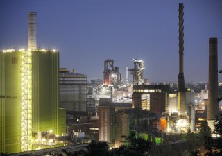 Vysoká pec německého výrobce oceli Thyssenkrupp Steel Europe v německém Duisburgu.