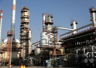 Rafinérie v Íránu