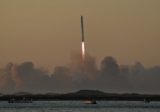 Obří dopravní systém Starship odstartoval z kosmodromu v Boca Chica