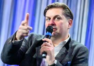 Kontroverzní lídr Alternativy pro Německo (AfD) Maximilian Krah