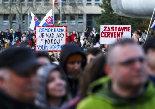 Mírným favoritem prezidentských voleb na Slovensku je Korčok
