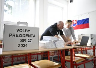 Korčok nebo Pellegrini? Slováci volí nového prezidenta