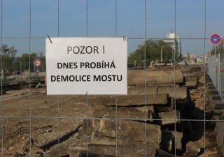 Bourání na Libeňském mostě