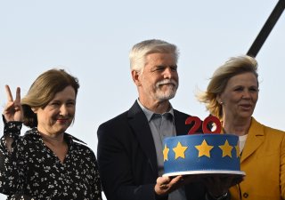 eurokomisařka Věra Jourová, prezident Petr Pavel a první dáma ČR Eva Pavlová