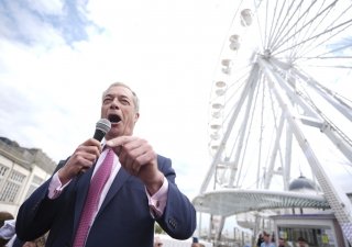 Populista Farage kandiduje do parlamentu