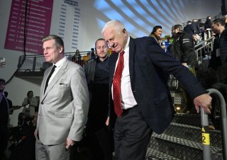 Zleva europoslanec Filip Turek a bývalý prezident Václav Klaus (vpravo) na na členské schůzi Motoristé sobě
