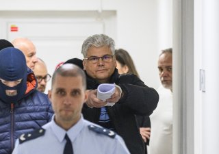 Bývalý ředitel nemocnice Motol Miloslav Ludvík obviněný v kauze veřejných zakázek Fakultní nemocnice v Motole
