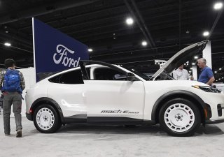 Americká automobilka Ford Motor ukončí výrobu několika modelů elektromobilů