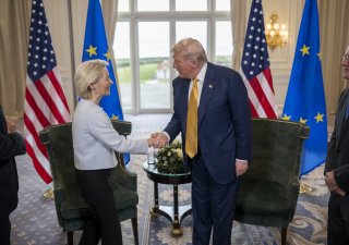 Ursula von der Leyenová a Donald Trump