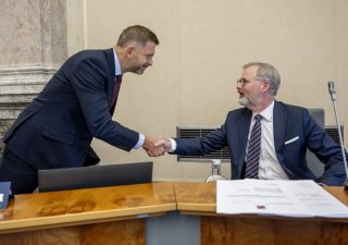 Premiér Petr Fiala a ministr vnitra Vít Rakušan.