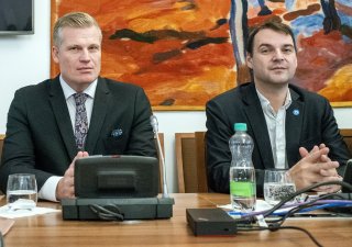 Čestný prezident strany Motoristé sobě Filip Turek a předseda Motoristů sobě Petr Macinka