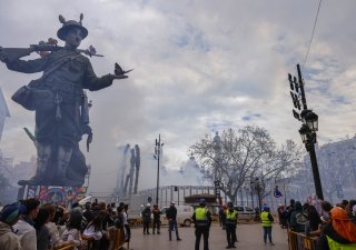 Valencie opět slaví Fallas, figuríny zesměšňují i Trumpa, Putina či Netanjahua