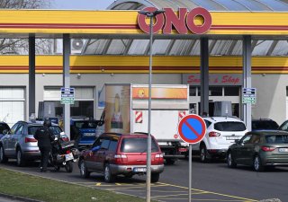 Ropa prudce zlevnila. Čeští řidič si ale musí počkat