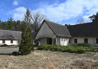 S areálem kolem Goebbelsovy vily si úřady nevědí rady, mohl by posloužit armádě