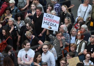 Shromáždění a pochod spolku Milion chvilek na podporu Českého rozhlasu a České televize