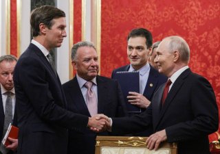Mír na Ukrajině jednou zavládne. Vydělají pak Američané na ruské ropě a plynu?