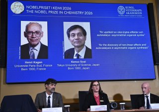 Nobelovu cenu za chemii získali Henri Kagan a Kenso Soai