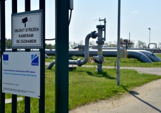 Kompresní stanice plynu v Břeclavi společnosti Net4Gas, 28. dubna 2022.