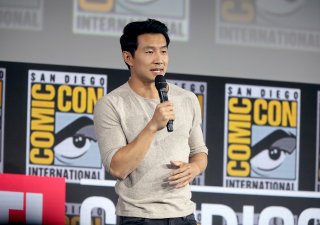 Herec Simu Liu patří podle časopisu Variety k deseti nejvlivnějším lidem v showbyznysu v roce 2021, díky roli v poslední marvelovce Shang-Chi a Legenda o deseti prstenech