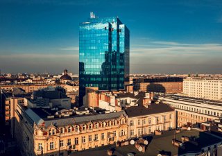 Realitní magnát Vítek prodal mrakodrap ve Varšavě. Z kanceláří budou nově byty