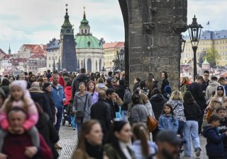 Cestovní ruch se zotavuje. Turistů v Česku bylo v létě téměř stejně jako v době před covidem
