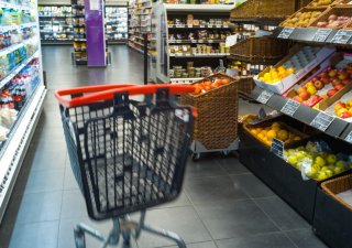 Inflace v Česku v červnu po roce a půl klesla pod deset procent