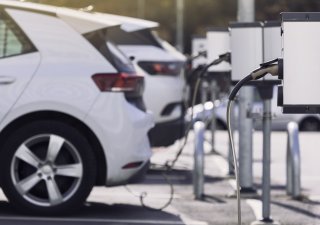 Ford a Renault budou společně vyrábět levné elektromobily pro Evropu