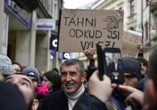 V Jablonci nad Nisou se s Andrejem Babišem chtěli potkat nejen jeho příznivci, ale i odpůrci.