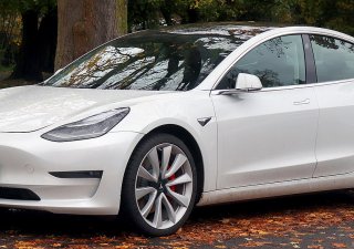 Slevy zabraly. Tesla je stále nejprodávanějším elektromobilem v Česku