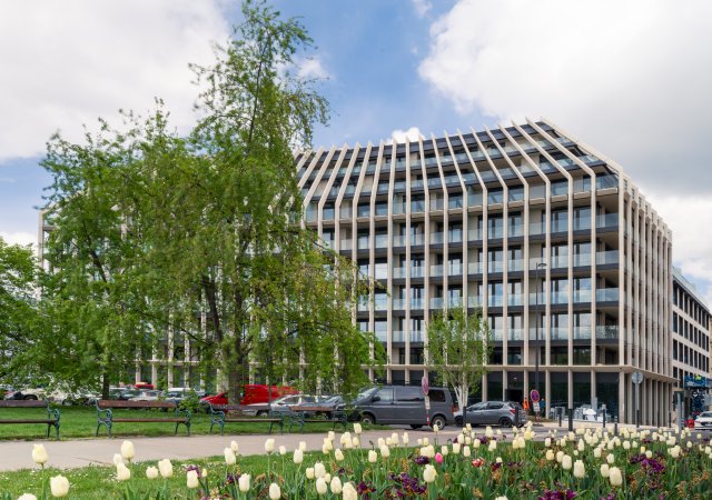 Budova Victoria Palace na Vítězném náměstí v Praze je zkolaudovaná.