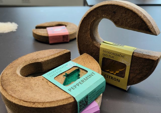 Vítěz ceny Reborn Design - Motmal deodorační eko puky od Václava Matyáše