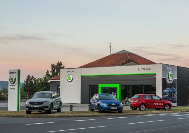 Miliardový autosalon mění majitele. Kupuje ho pojišťovna VIG