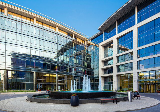 EFEKTA Real Estate Fund je český investiční fond zaměřený na investice do nemovitostí ve střední Evropě