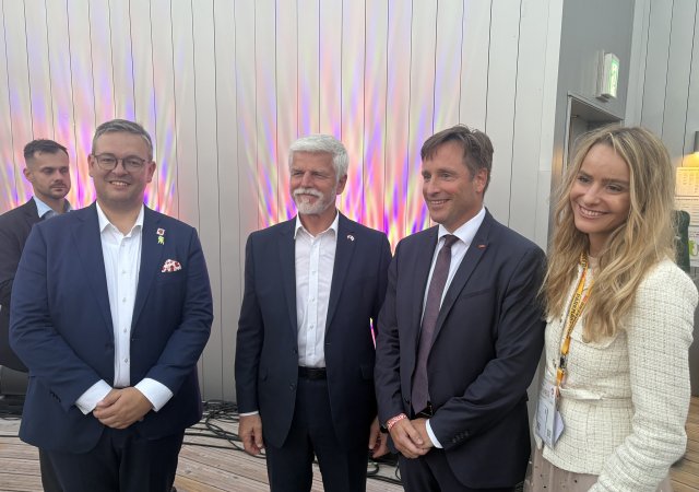 Zleva: zleva: Ondřej Soška, Generální komisař Českého pavilonu; Petr Pavel, prezident ČR; Bert Hesselink, Group Client Relationship Director CTP; Šárka Šachl, Marketing Manager CTP ČR.