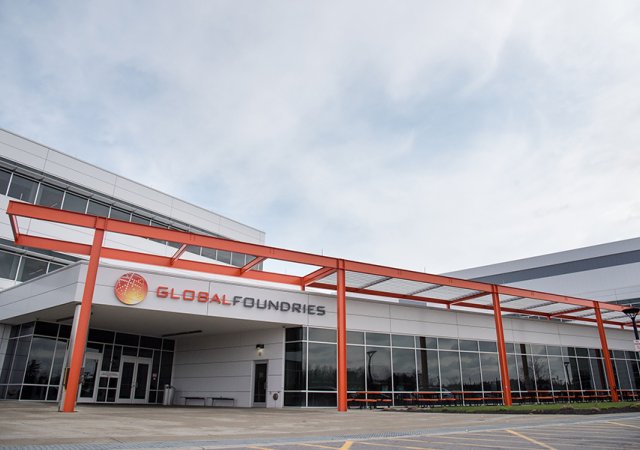 Brusel posvětil plán americké firmy GlobalFoundries a nizozemské společnosti STMicroelectronics na stavbu další továrny na polovodiče v EU za téměř dvě stě miliard