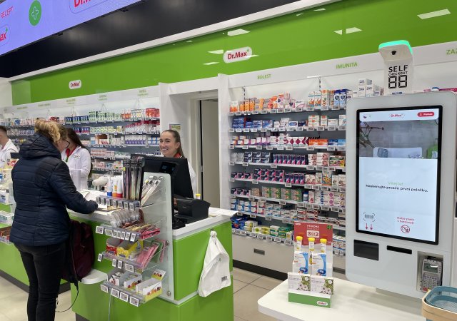 Lékárny už nejsou pouhé apatyky, ale místa vybavená nejmodernějšími technologiemi a roboty