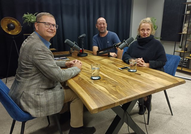 Zleva: Leoš Anderle (šéf Sekyra Group), Dalibor Martínek a Petra Jansová