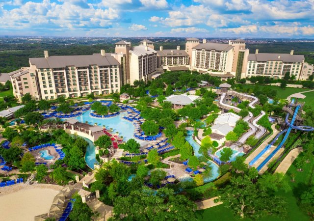 Fond Blackstone souhlasil s prodejem San Antonio Resort Hotel v USA za 800 milionů dolarů společnosti Ryman Hospitality Properties.
